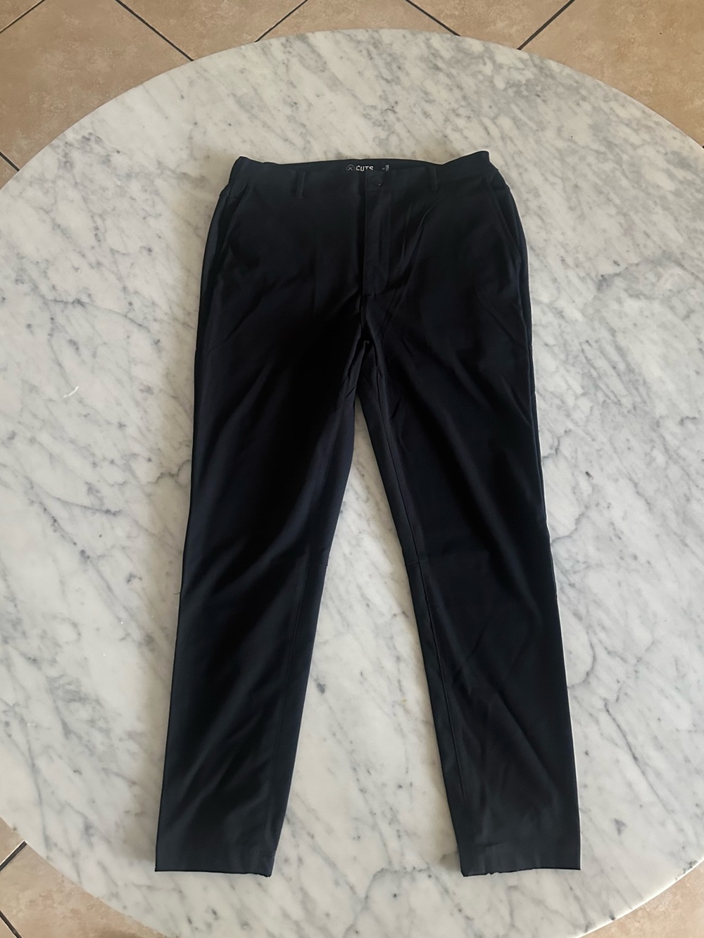 Cuts pants - Picture 2 of 6